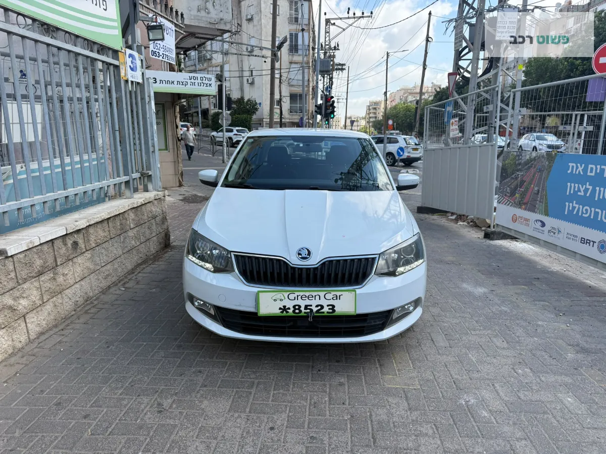 סקודה פאביה 2016
