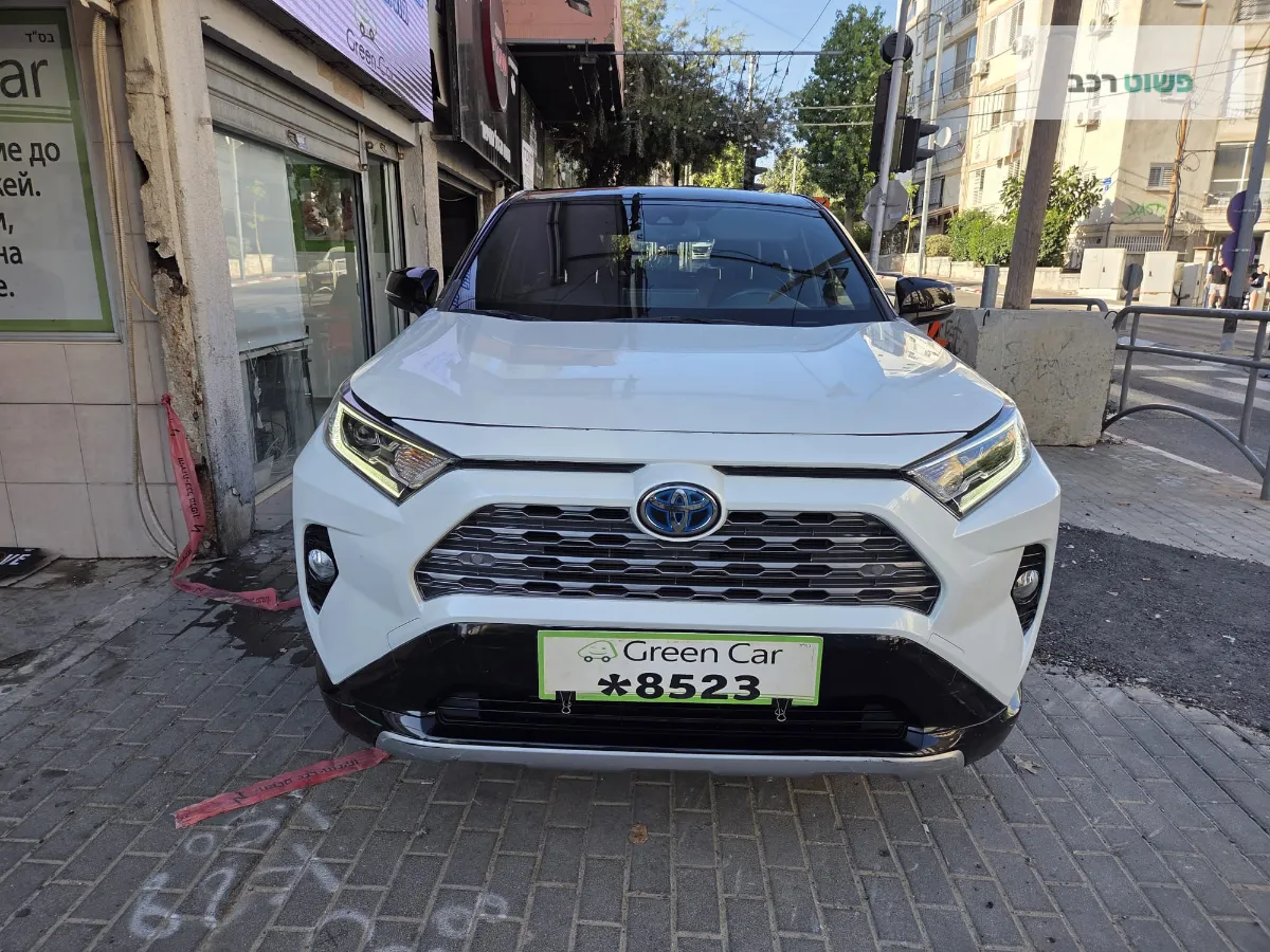 טויוטה RAV4 2022
