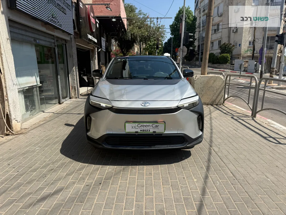 טויוטה bZ4X