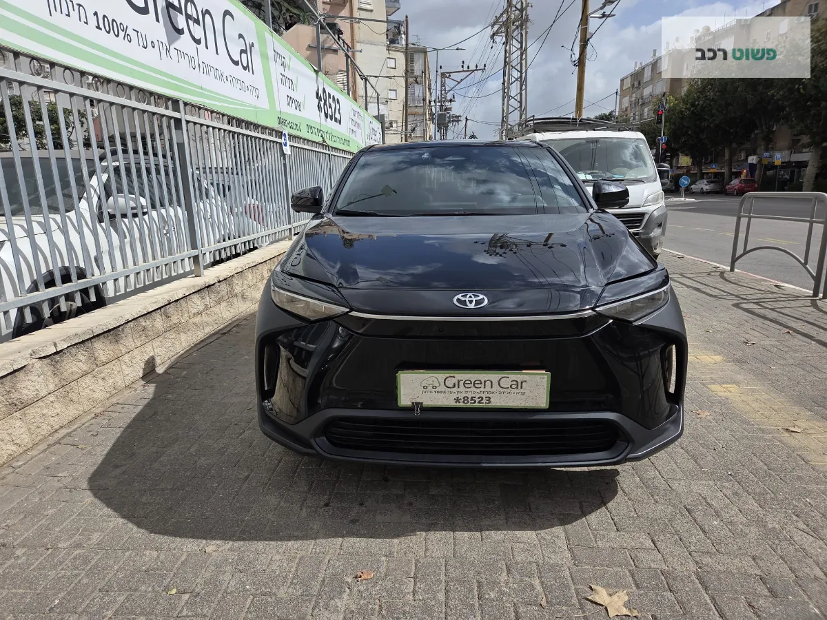 טויוטה bZ4X