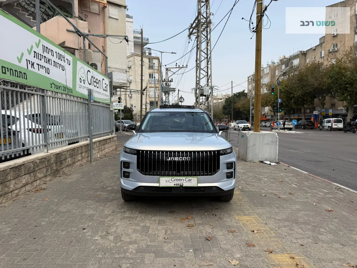 ג'אקו J7
