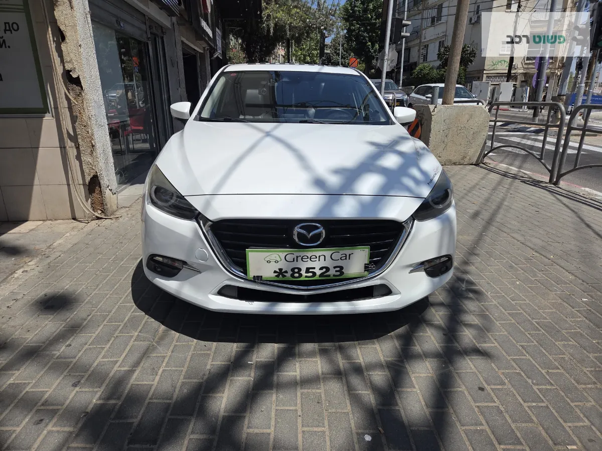 מאזדה 3