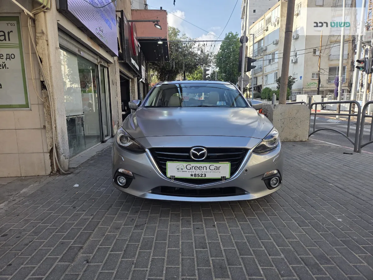 מאזדה 3