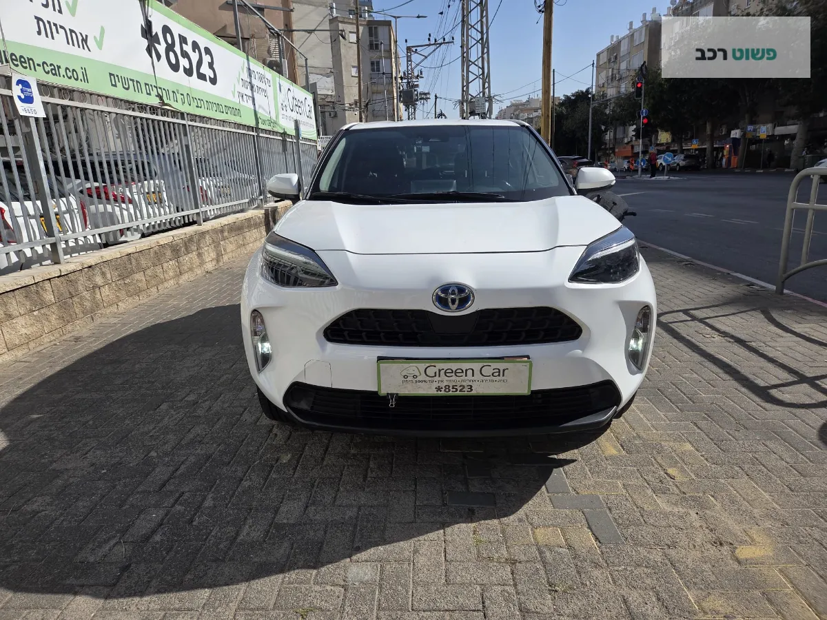 טויוטה יאריס קרוס